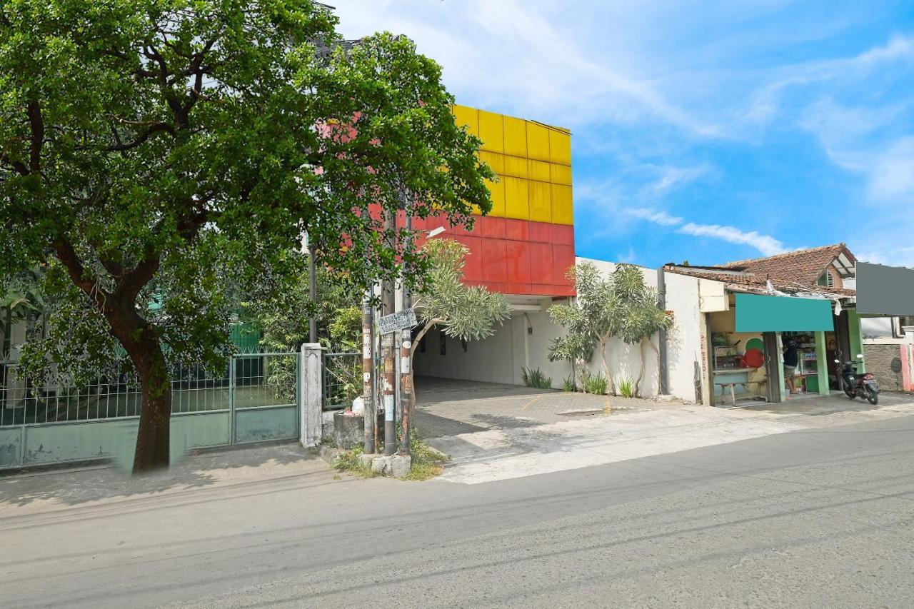 OYO 91453 Hotel Srikandi Gejayan Maguwo Bagian luar foto