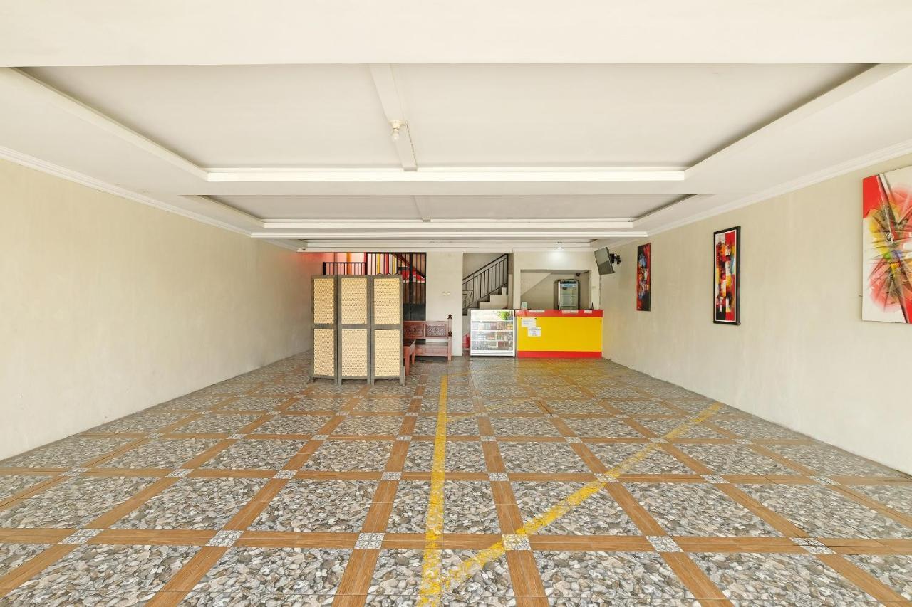 OYO 91453 Hotel Srikandi Gejayan Maguwo Bagian luar foto